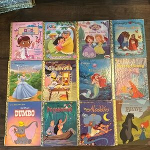Vintage and newer golden books. Lot #2. 20 golden books, Disney.